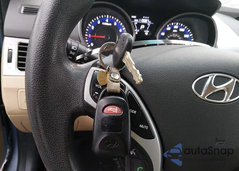 2012 Hyundai Elantra Gls (Ulsan Plant) from USA, damaged, VIN KMHDH4AE7CU338581